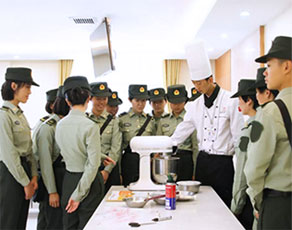 ���������֣���¶���ѧ��ʦ