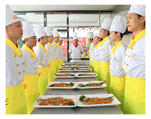 ���������֣���¶���ѧ��ʦ