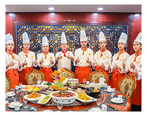 ���������֣���¶���ѧ��ʦ